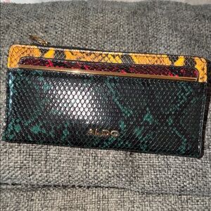 Aldo Black and Green Snakeskin Card Holder